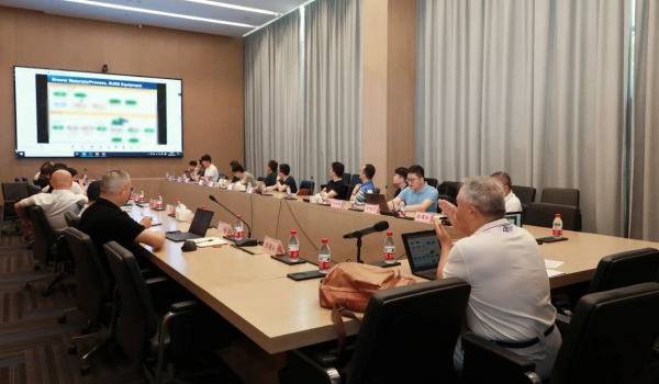 天通管理創新學院丨《臨時鍵合在半導體先進封裝的應用現狀和趨勢，以及新材料的需求》前沿講座